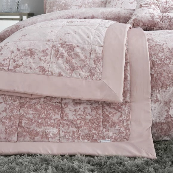Coupon ๐ Catherine Lansfield Catherine Lansfield Blush Crushed Velvet Bedspread ๐