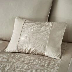 Brand new 🌟 Catherine Lansfield Catherine Lansfield Velvet Sparkle Champagne Cushion 🛒