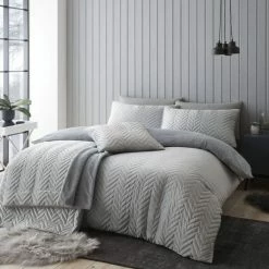 Best Sale ๐ Catherine Lansfield Catherine Lansfield Silver So Soft Velvet Touch Zig Zag Pinsonic Duvet Cover and Pillowcase Set โจ