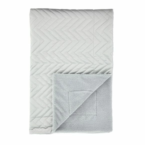 Buy 🌟 Catherine Lansfield Catherine Lansfield So Soft Velvet Touch Silver Zig Zag Pinsonic Throw 🥰 - Image 4