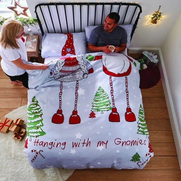 Budget 🌟 Catherine Lansfield Catherine Lansfield Hanging With My Gnomies Duvet Cover and Pillowcase Set 🌟 - Image 3